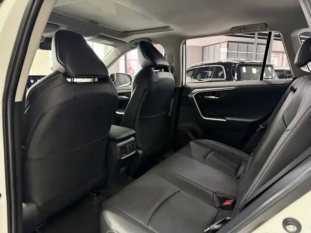 Wilanda 2022 2.0L CVT two-wheel drive luxury PLUS version купить на сайте DeffCars