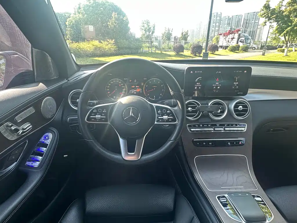 Mercedes-Benz GLC 2021 GLC 260 L 4MATIC luxury model купить на сайте DeffCars