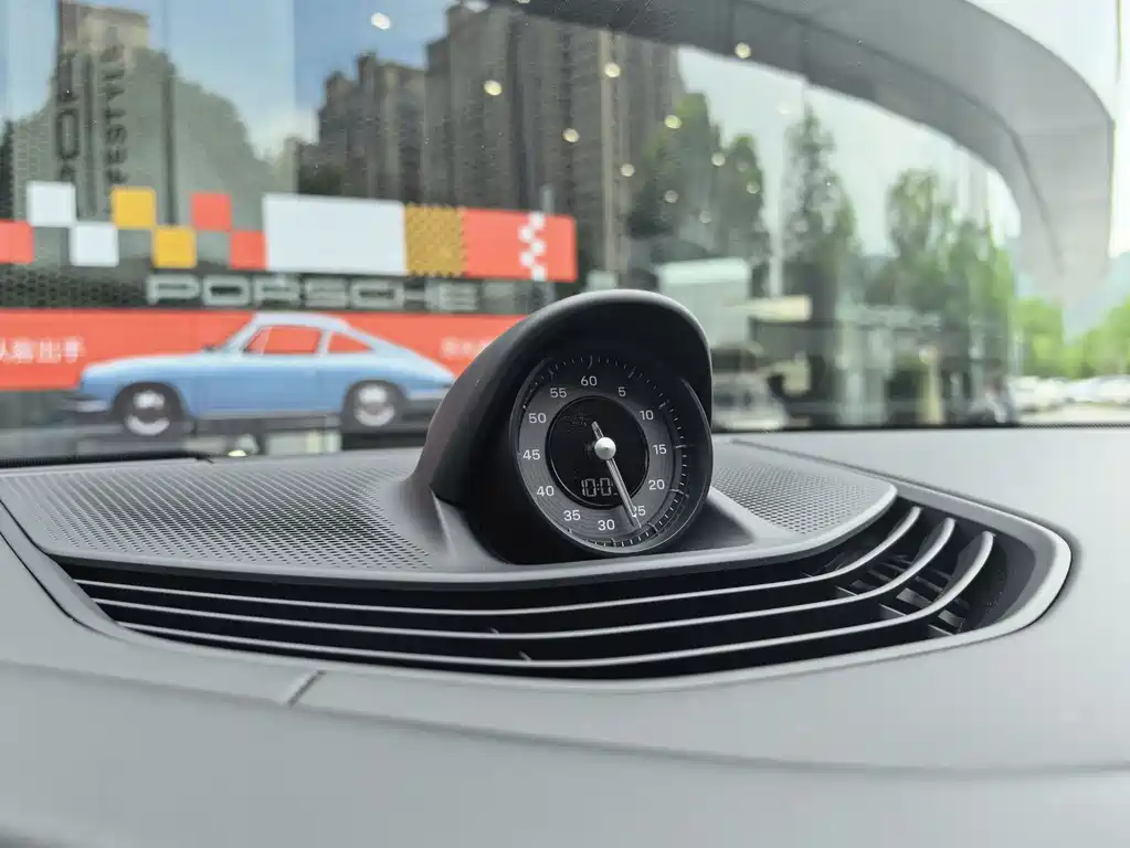 Taycan 2025 Taycan купить на сайте DeffCars