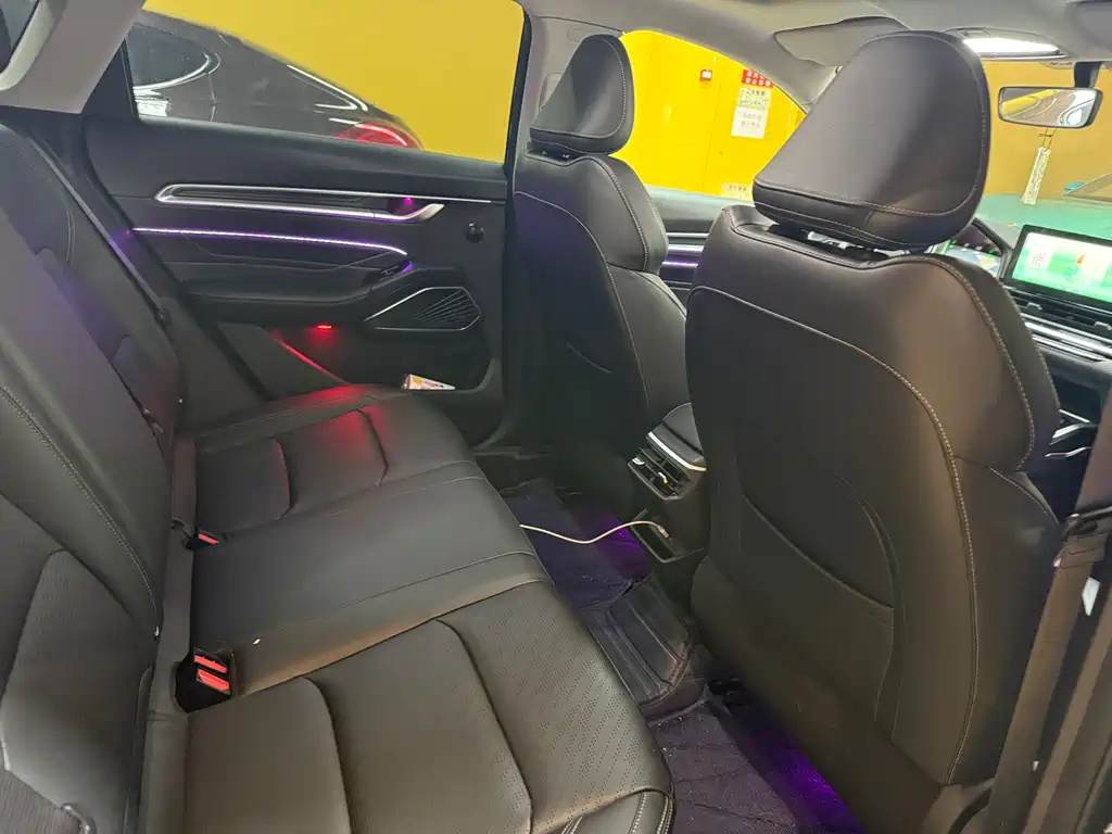 Emgrand 2022 4th generation 1.5L CVT premium model купить на сайте DeffCars