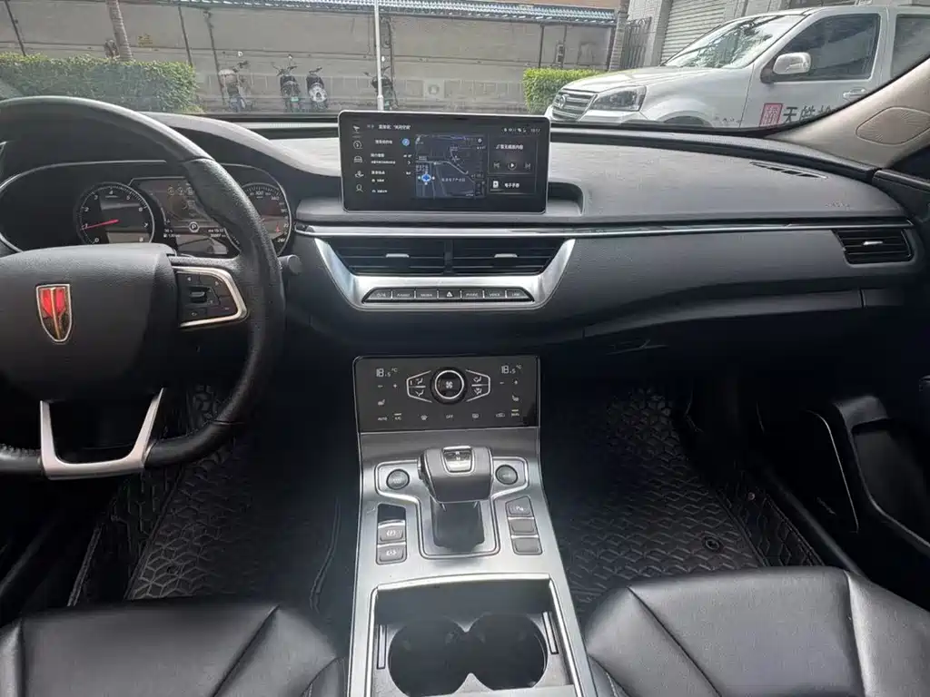 Hongqi H5 2022 Classic 1.8T Automatic Zhilianqi Chang Edition купить на сайте DeffCars