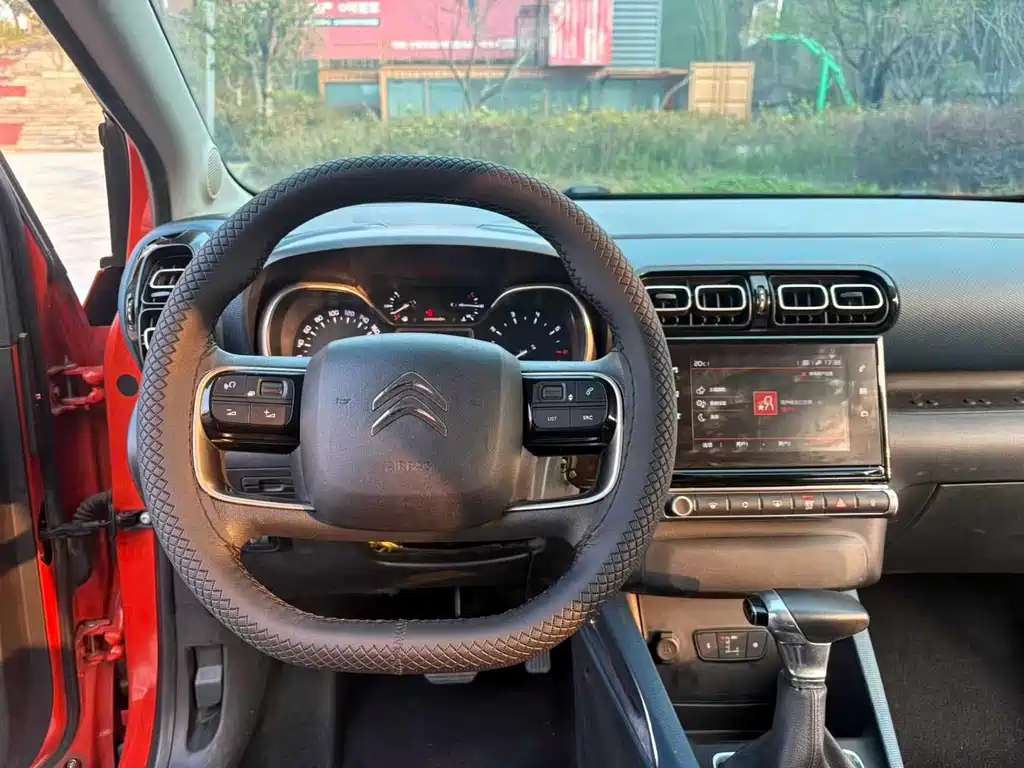 Yunyi C4 AIRCROSS 2019 230THP DCT Origins Centenary Edition купить на сайте DeffCars