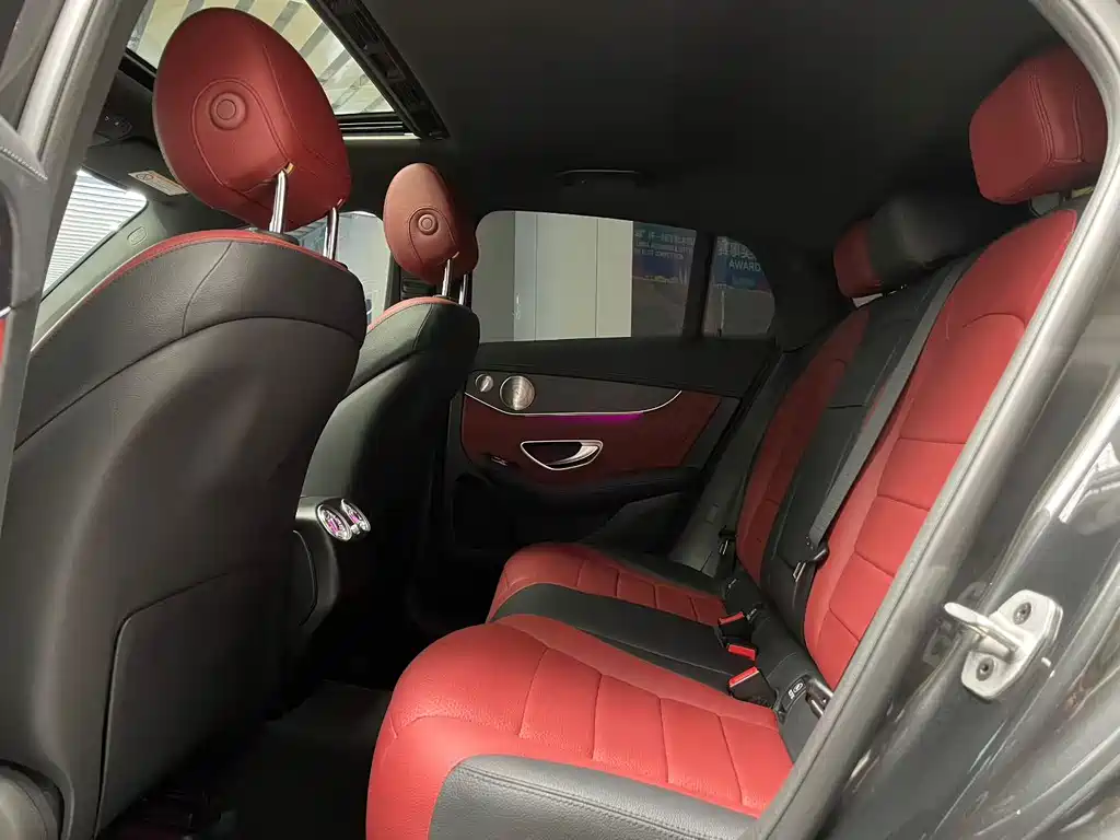 Mercedes-Benz GLC Coupe 2021 GLC 300 4MATIC Coupe SUV купить на сайте DeffCars