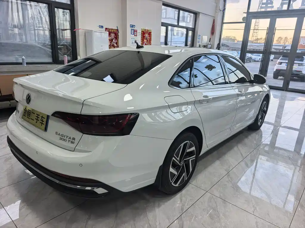 Sagitar 2025 300TSI DSG Flyover Edition купить на сайте DeffCars