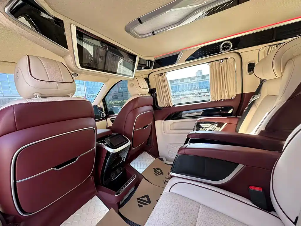 Vito 2023 2.0T Business Edition 7 seats купить на сайте DeffCars