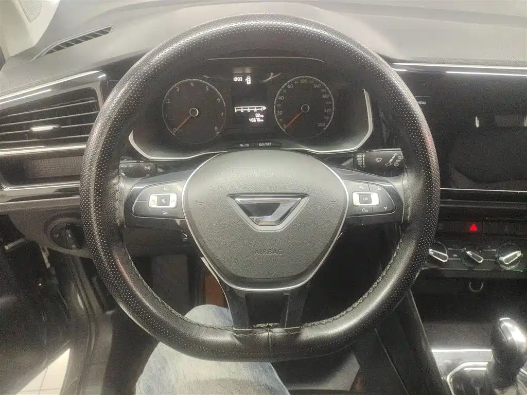 Jetta VS5 2021 280TSI automatic aggressive model купить на сайте DeffCars