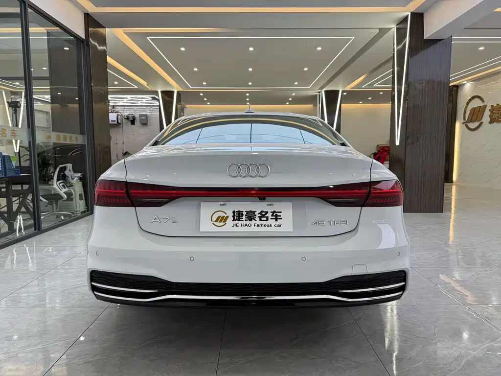 Audi A7L 2022 45 TFSI S-line Dream-Building Crystal Package купить на сайте DeffCars