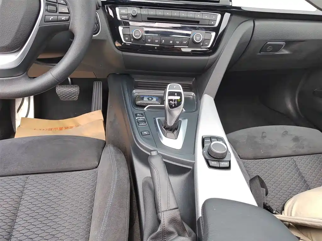 BMW 3 Series 2017 320i M Sports купить на сайте DeffCars
