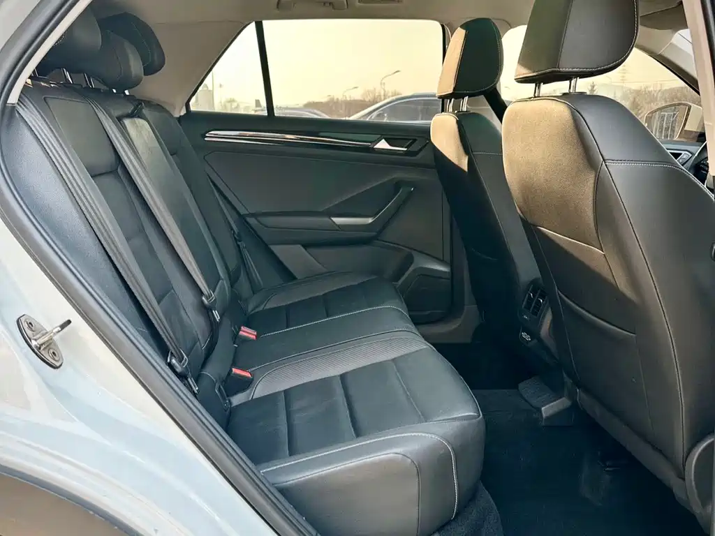 T-ROC 2022 model 280TSI DSG two-wheel drive comfort PLUS купить на сайте DeffCars