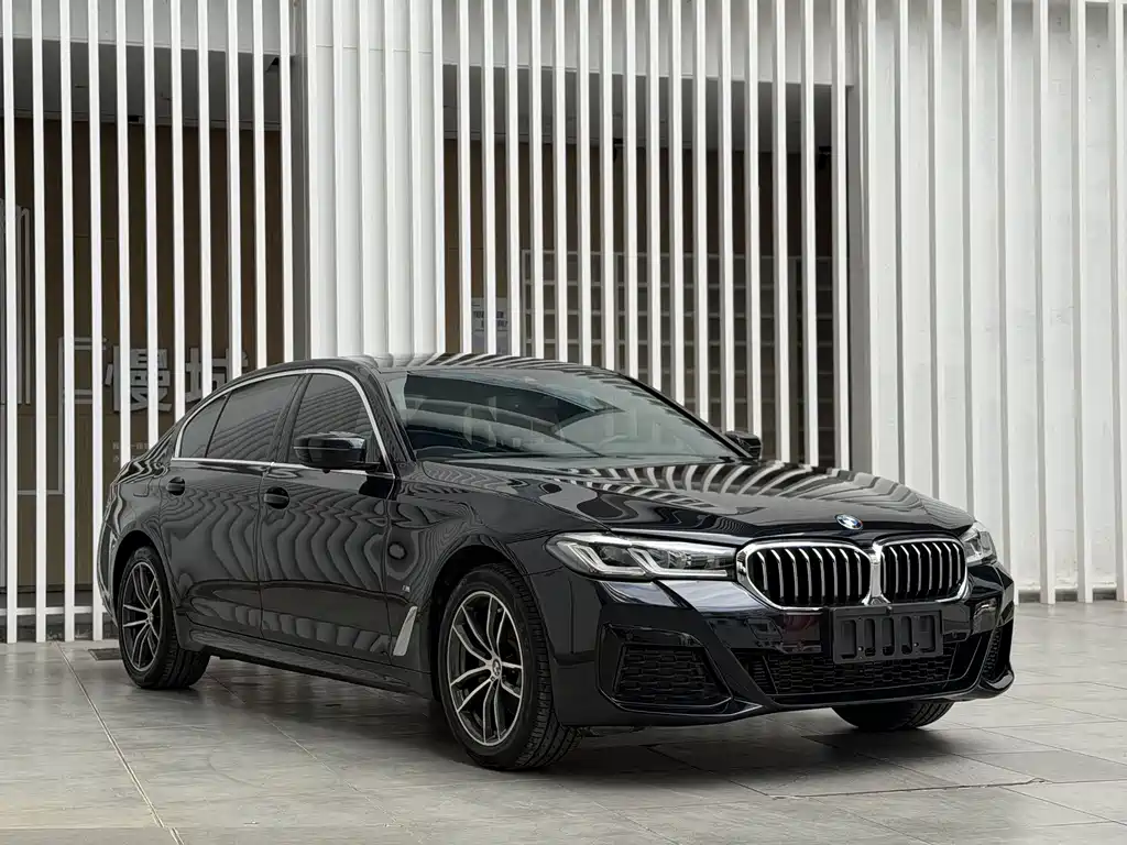 BMW 5 Series 2022 facelift 525Li M Sports Package купить на сайте DeffCars