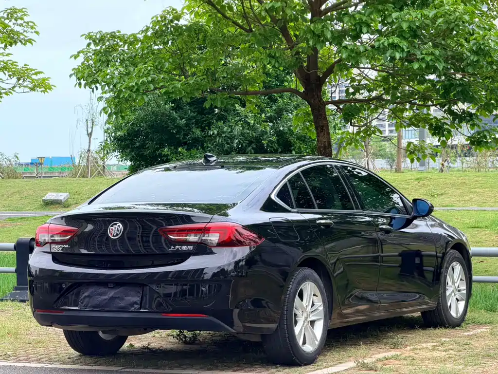 Regal 2019 20T Elite National VI купить на сайте DeffCars