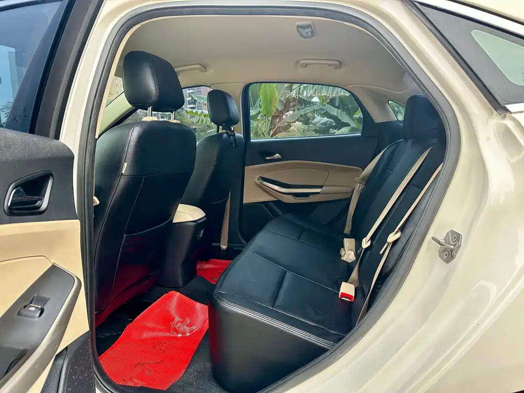 Escort 2017 1.5L automatic comfort model купить на сайте DeffCars