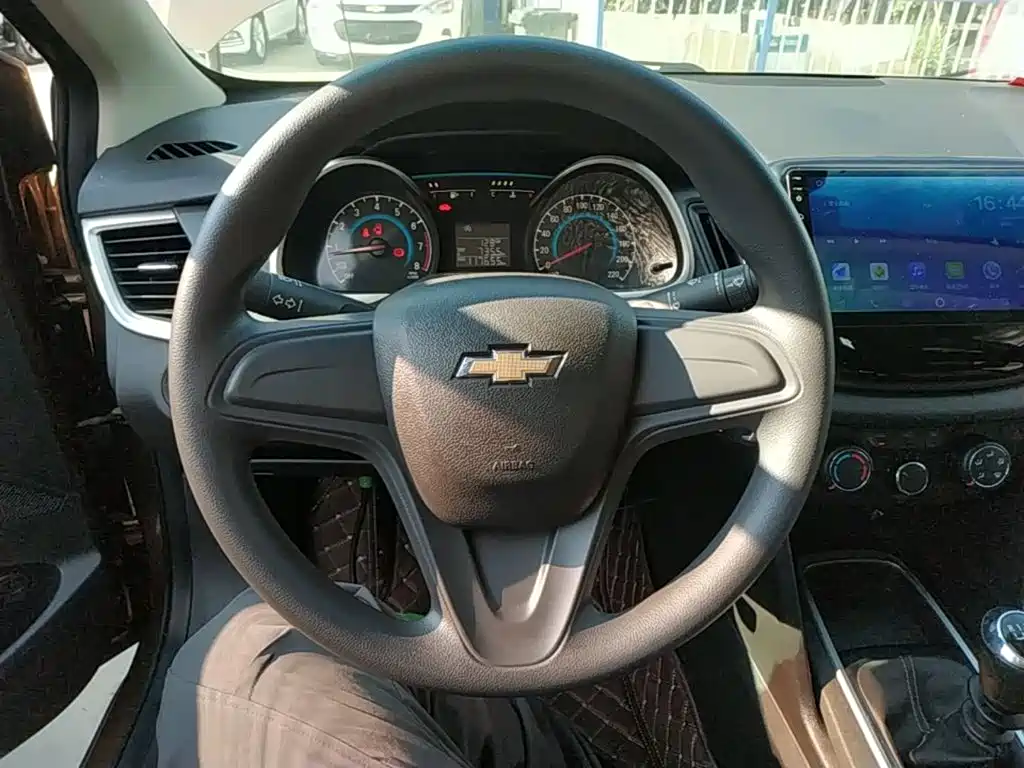 Onix 2019 320 Manual Enjoyment Edition купить на сайте DeffCars