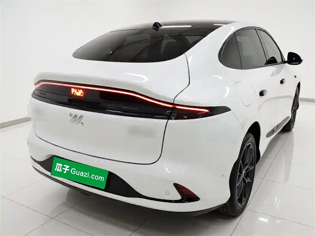 Zhiji LS6 2025 Smart Lizard Driving Edition купить на сайте DeffCars