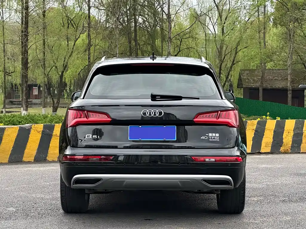 Audi Q5L 2020 facelift 40 TFSI Honorable and enterprising model купить на сайте DeffCars