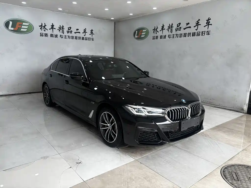 BMW 5 Series New Energy 2022 Model 2 535Le M Sports Package купить на сайте DeffCars