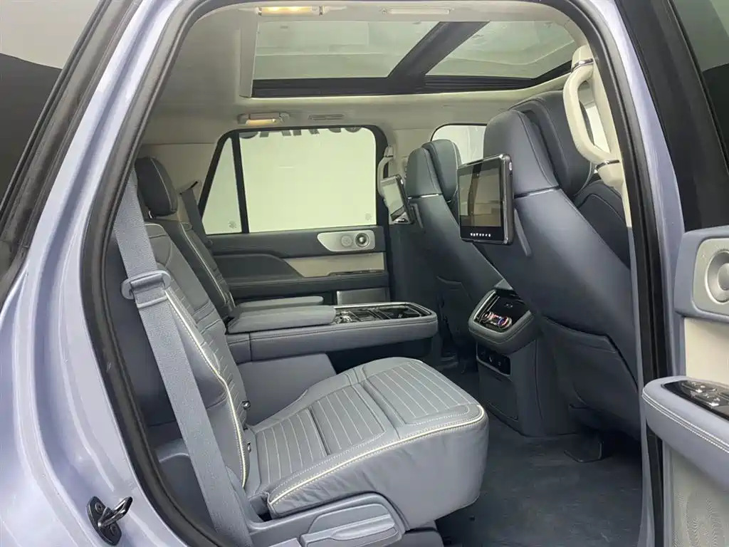 Navigator 2020 3.5T President Series купить на сайте DeffCars