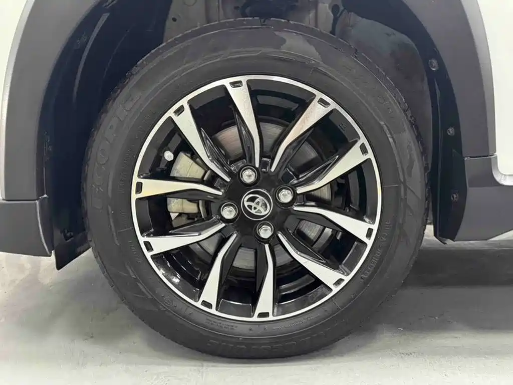 YARiS L Zhixuan 2022 Zhixuan X 1.5L CVT luxury PLUS version купить на сайте DeffCars