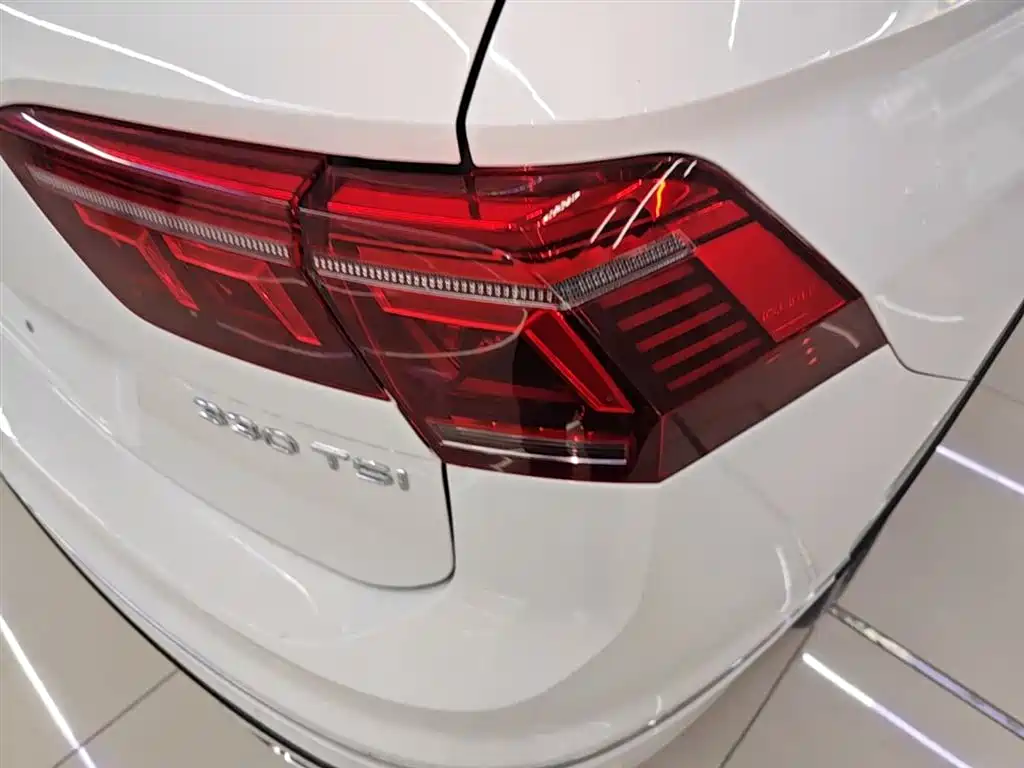 Tiguan L 2023 330TSI automatic two-wheel drive R-Line version купить на сайте DeffCars