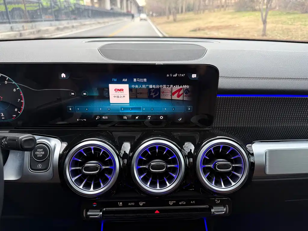 Mercedes-Benz GLB 2022 GLB 200 Dynamic купить на сайте DeffCars