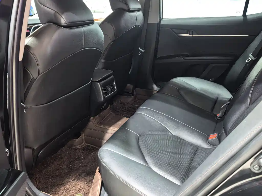 Camry 2023 2.0G Deluxe Edition купить на сайте DeffCars