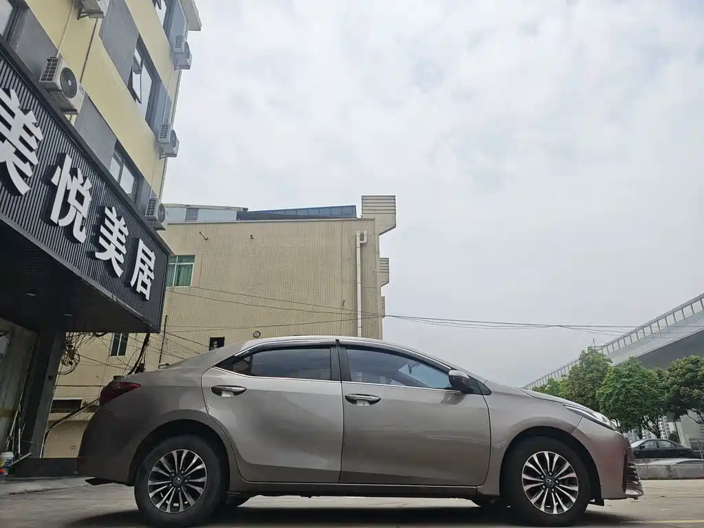 Corolla 2017 1.2T CVT GL купить на сайте DeffCars