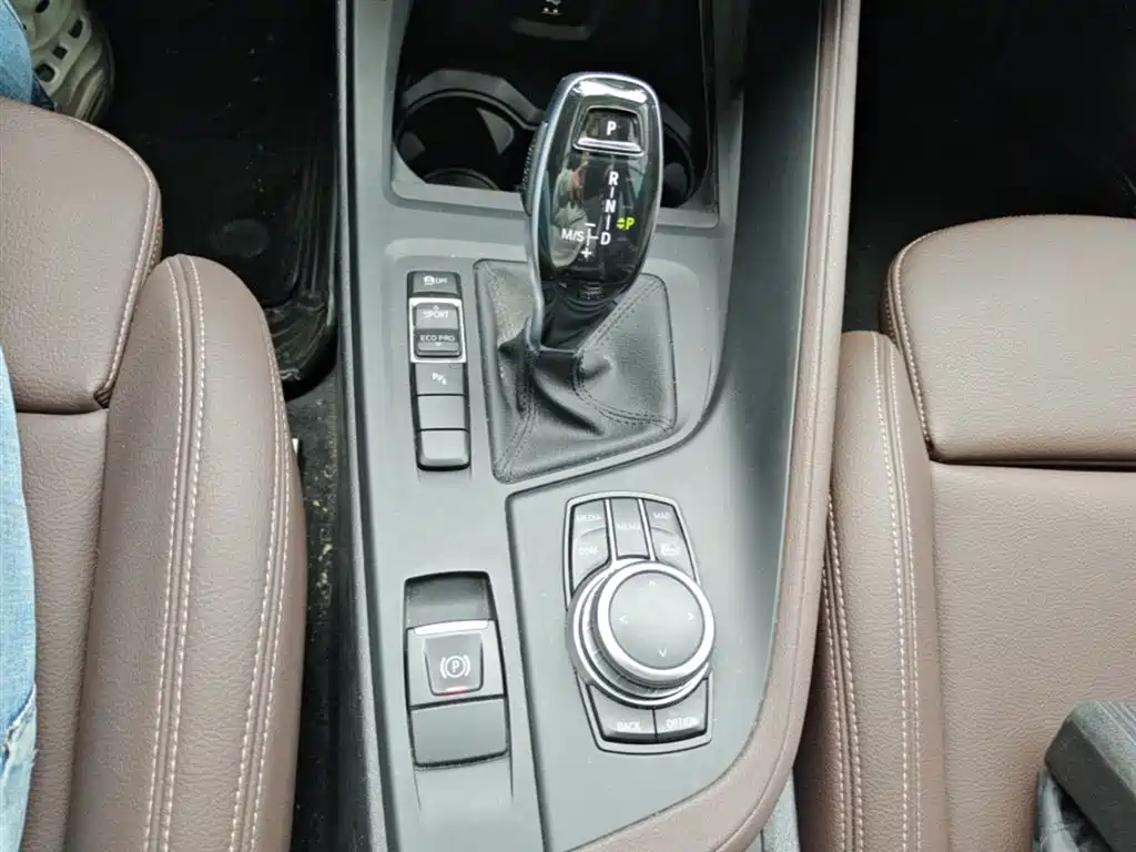 BMW X1 2022 sDrive25Li Leading Model купить на сайте DeffCars