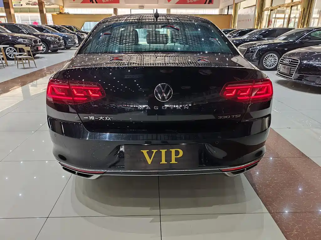 Magotan 2023 2 million commemorative edition 330TSI DSG leading model купить на сайте DeffCars
