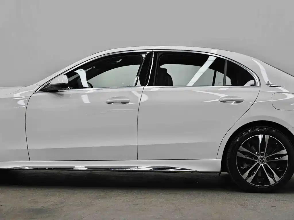 Mercedes-Benz C-Class New Energy 2025 C 350 eL купить на сайте DeffCars