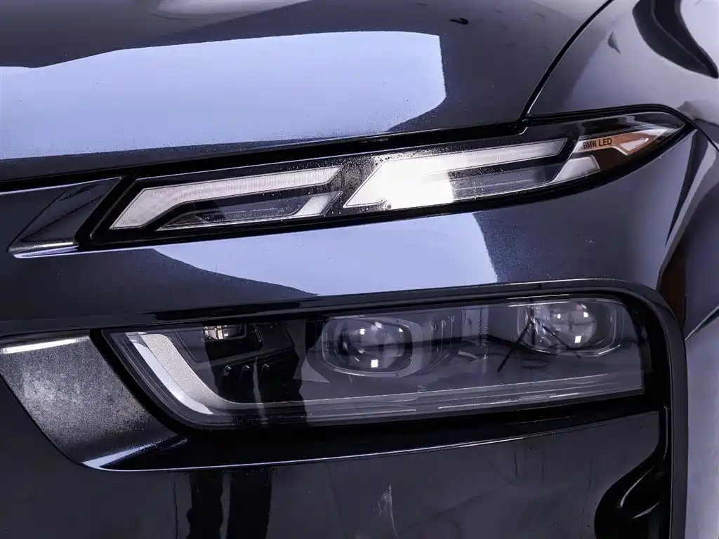 BMW X7 2023 xDrive40i Leading Luxury Package купить на сайте DeffCars