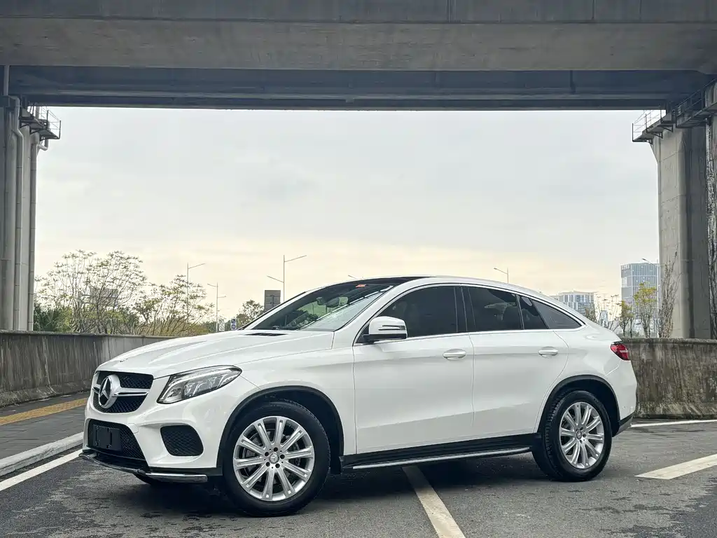 Mercedes-Benz GLE Coupe 2015 GLE 320 4MATIC Coupe SUV купить на сайте DeffCars