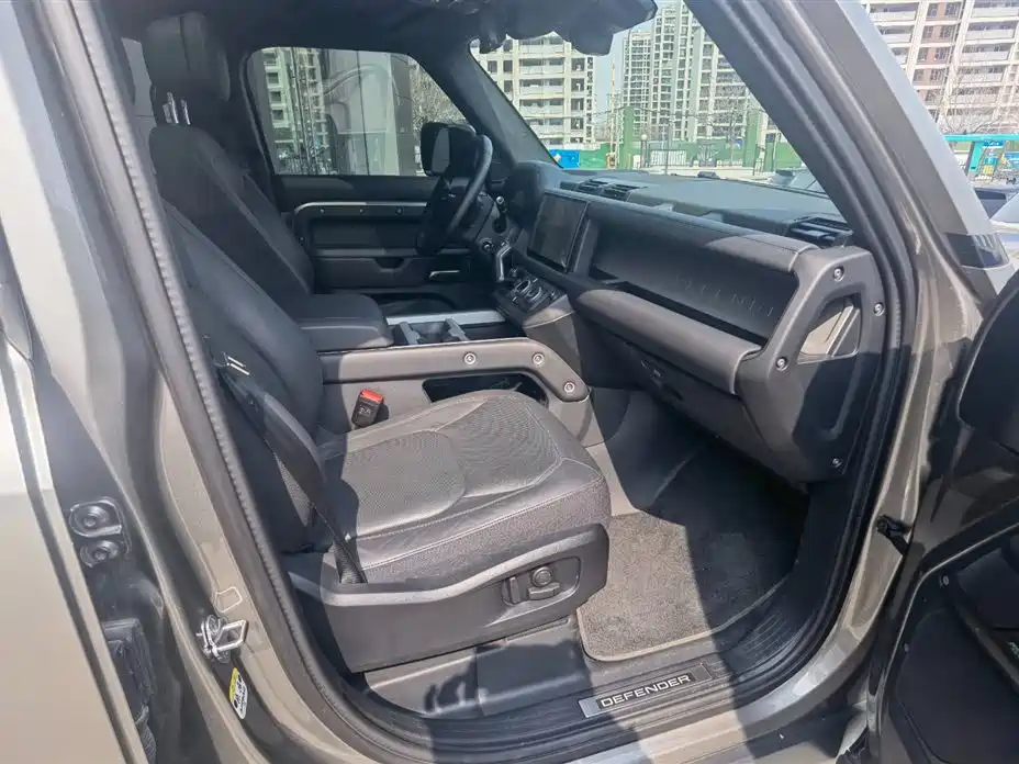 Land Rover Defender 2025 110 3.0T P400 X купить на сайте DeffCars