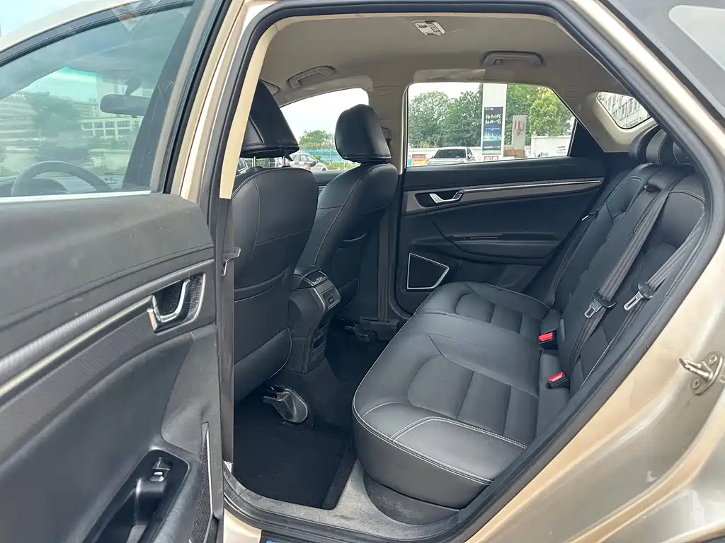 Emgrand GS 2017 Elegant Edition 1.3T Automatic Intelligent Connected Type купить на сайте DeffCars