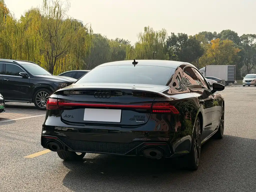 Audi A7L 2024 45 TFSI quattro S-line Black Warrior Edition купить на сайте DeffCars