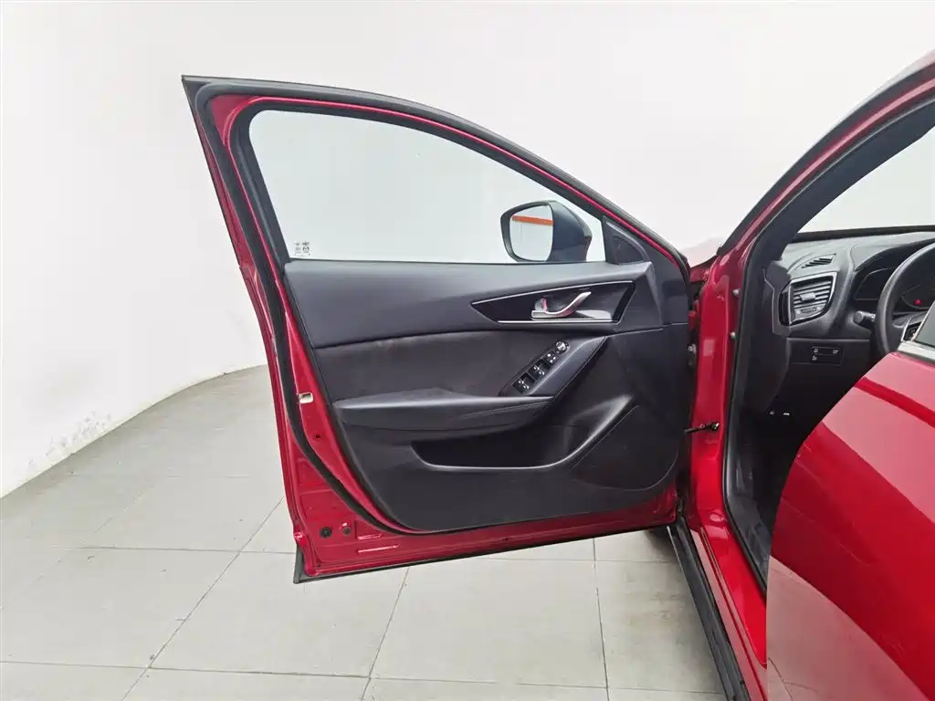 Mazda CX-4 2021 2.0L automatic two-wheel drive Blue Sky Vitality Edition купить на сайте DeffCars