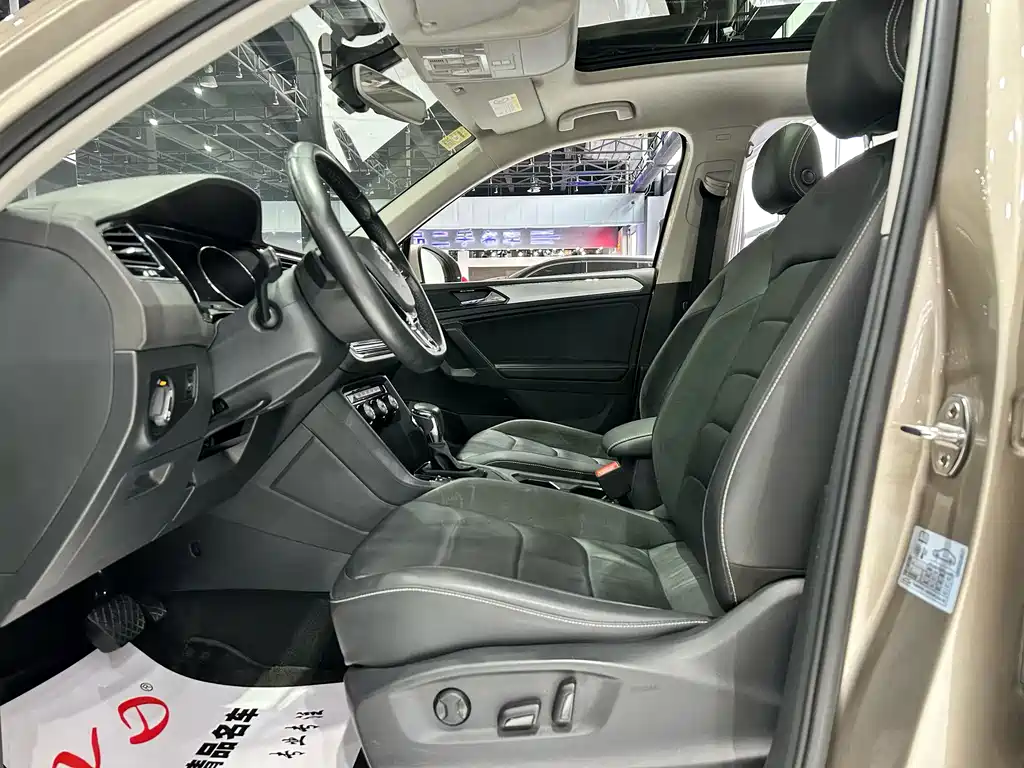 Tiguan L 2018 facelift 330TSI automatic two-wheel drive luxury version купить на сайте DeffCars