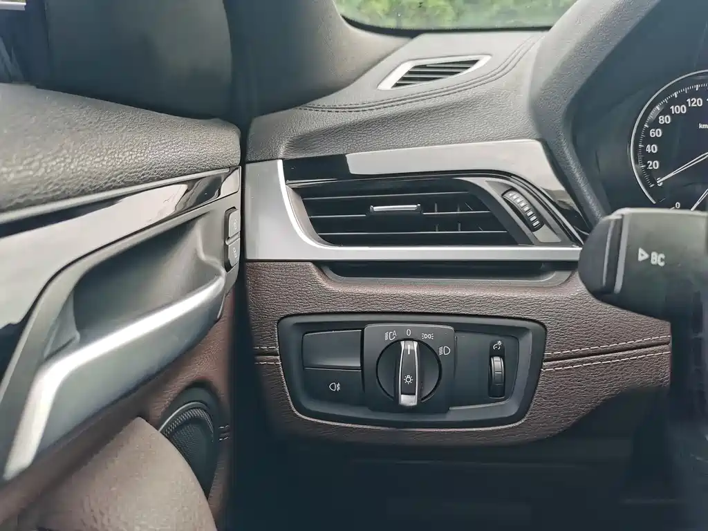 BMW X2 2020款 sDrive25i 领先型M运动套装 купить на сайте DeffCars
