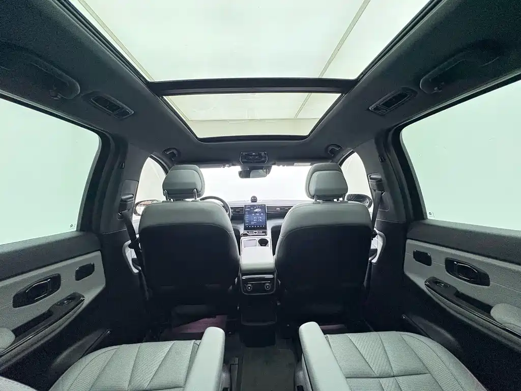 NiO ES8 2020 580km Six Seater Edition купить на сайте DeffCars