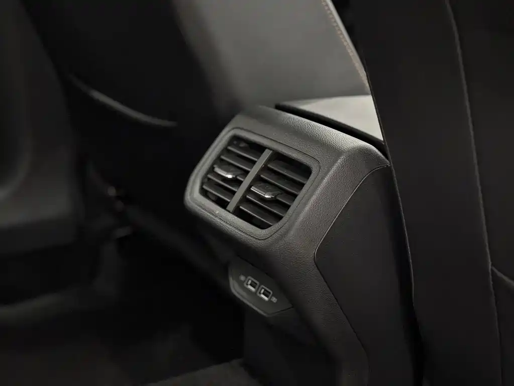 Bora 2023 model 200TSI DSG Zhixing PRO version купить на сайте DeffCars