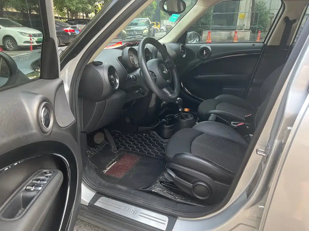 MINI COUNTRYMAN 2014 1.6L COOPER Fun купить на сайте DeffCars
