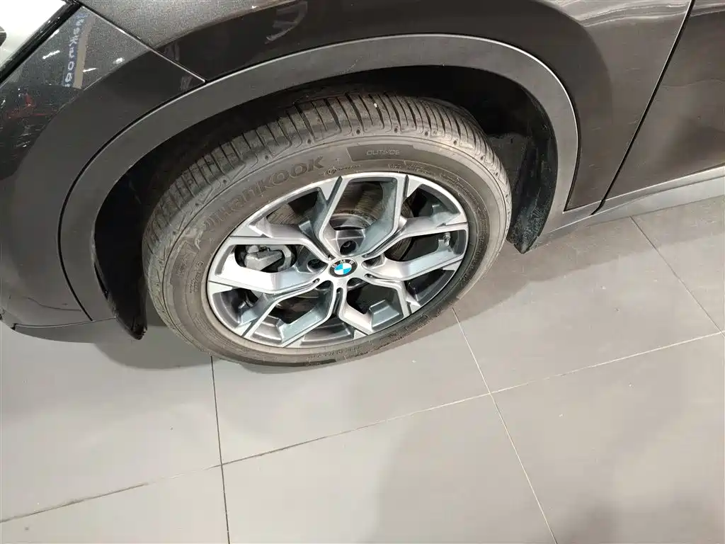 BMW X1 2021 sDrive25Li Leading Model купить на сайте DeffCars