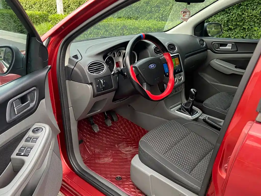Focus 2013款 两厢经典 1.8L 手动基本型 купить на сайте DeffCars