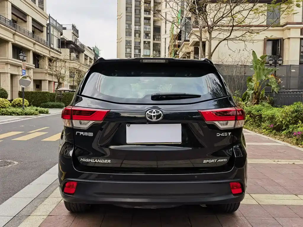 Highlander 2018 2.0T four-wheel drive luxury version, 7 seats, National VI купить на сайте DeffCars