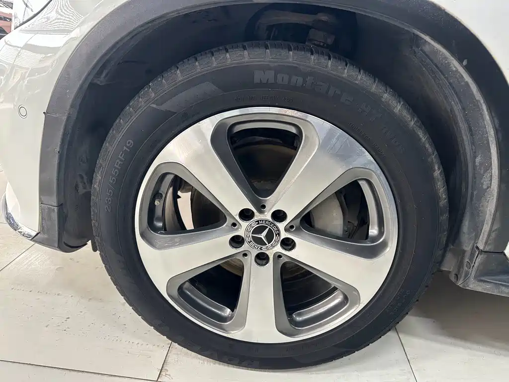 Mercedes-Benz GLC 2017 GLC 260 4MATIC luxury model купить на сайте DeffCars