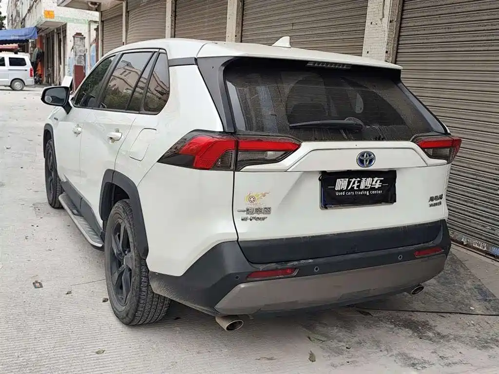 RAV4 Rongfang 2022 Dual Engine 2.5L E-CVT Four-wheel Drive Elite Plus Edition купить на сайте DeffCars