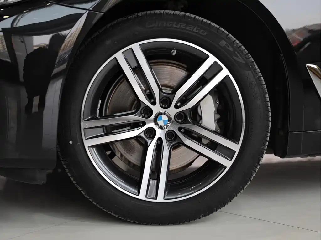 BMW 5 Series 2022 530Li xDrive Luxury Package купить на сайте DeffCars