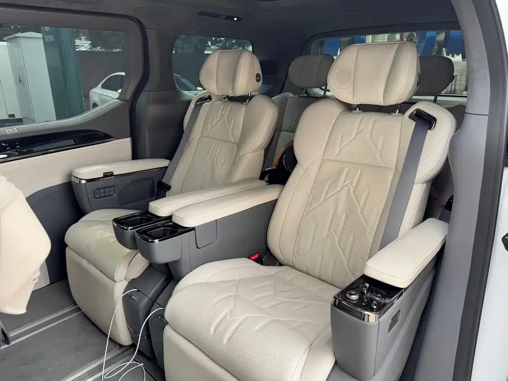 Jikrypton 009 2024 six-seat executive version four-wheel drive 108kWh купить на сайте DeffCars
