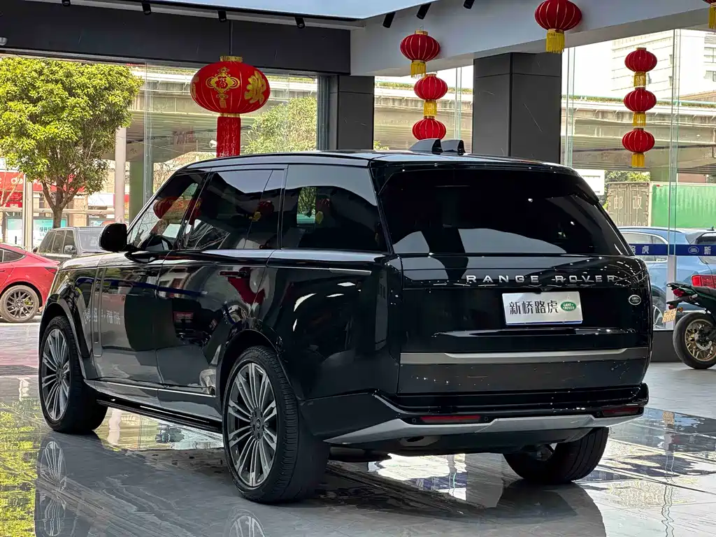 Range Rover 2023 facelift 3.0 L6 400PS Extended Edition купить на сайте DeffCars