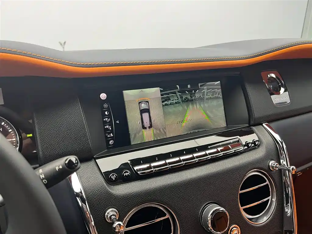 Cullinan 2018 five-seater version купить на сайте DeffCars