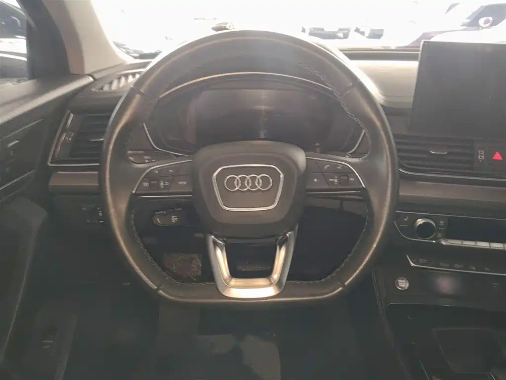 Audi Q5L 2022 facelift 40T luxury and dynamic model купить на сайте DeffCars